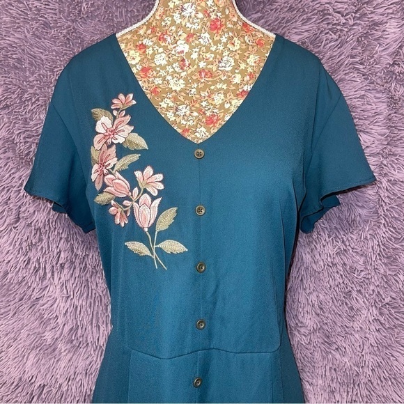 Xhilaration Embroidered Dress- NWOT - Picture 2 of 7